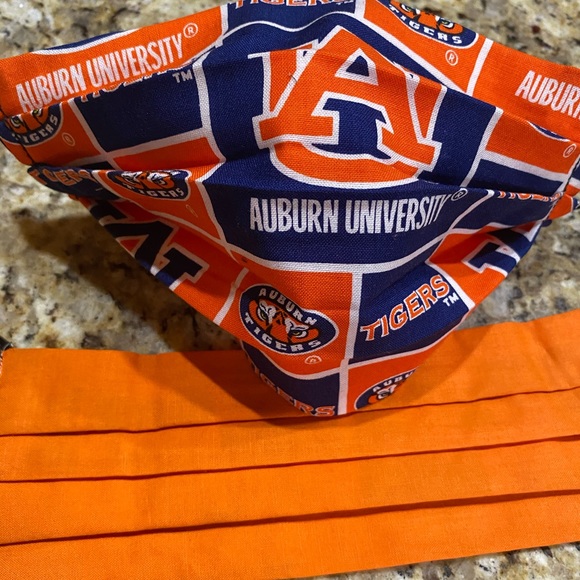 Lot 2 University of Auburn face mask LADIES Teen - Picture 4 of 4